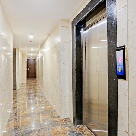Capital O 80951 Hotel Vertigo Suite ムンバイ エクステリア 写真